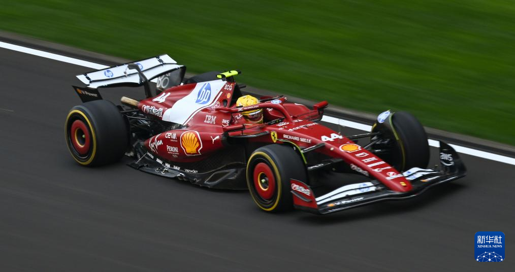 爱游戏APP-法拉利完胜红牛车队，汉密尔顿扛起全队