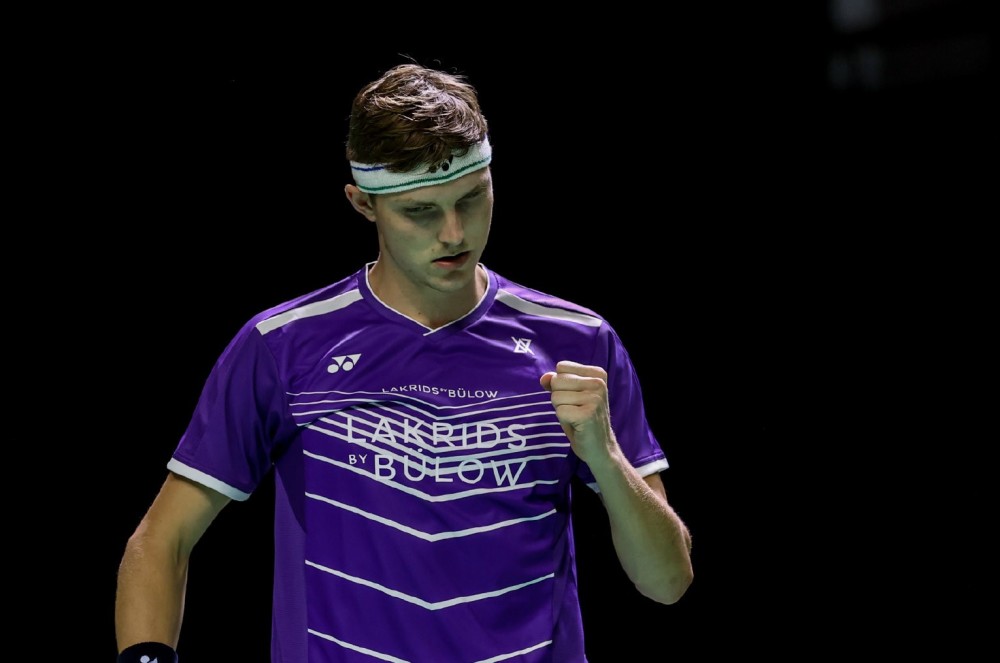 印尼队碾压日本队，安赛龙惊艳四座