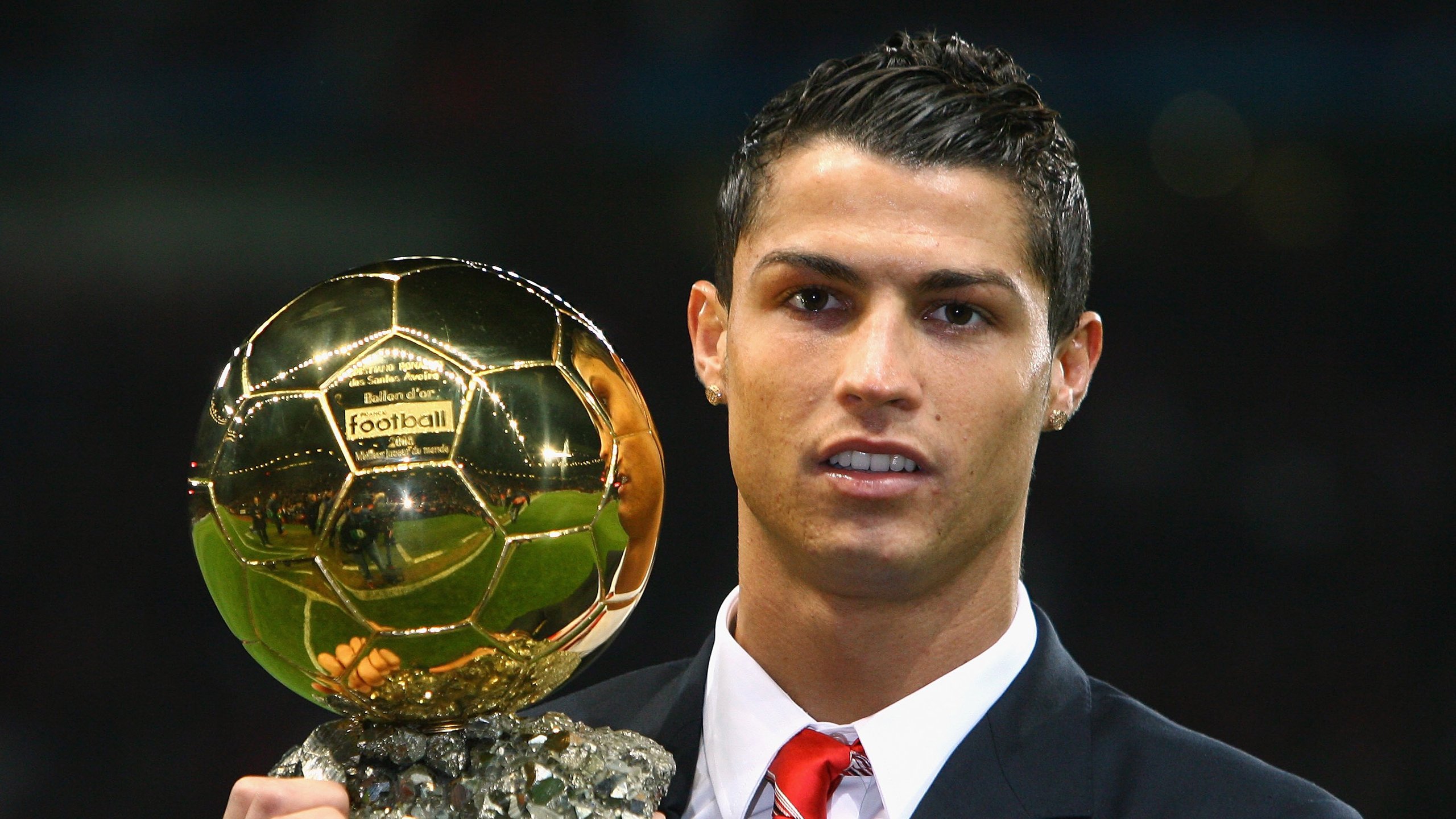 世界杯2026-东决关键战之夜，三笘薰全程高能输出，当三球王撕碎铁桶阵